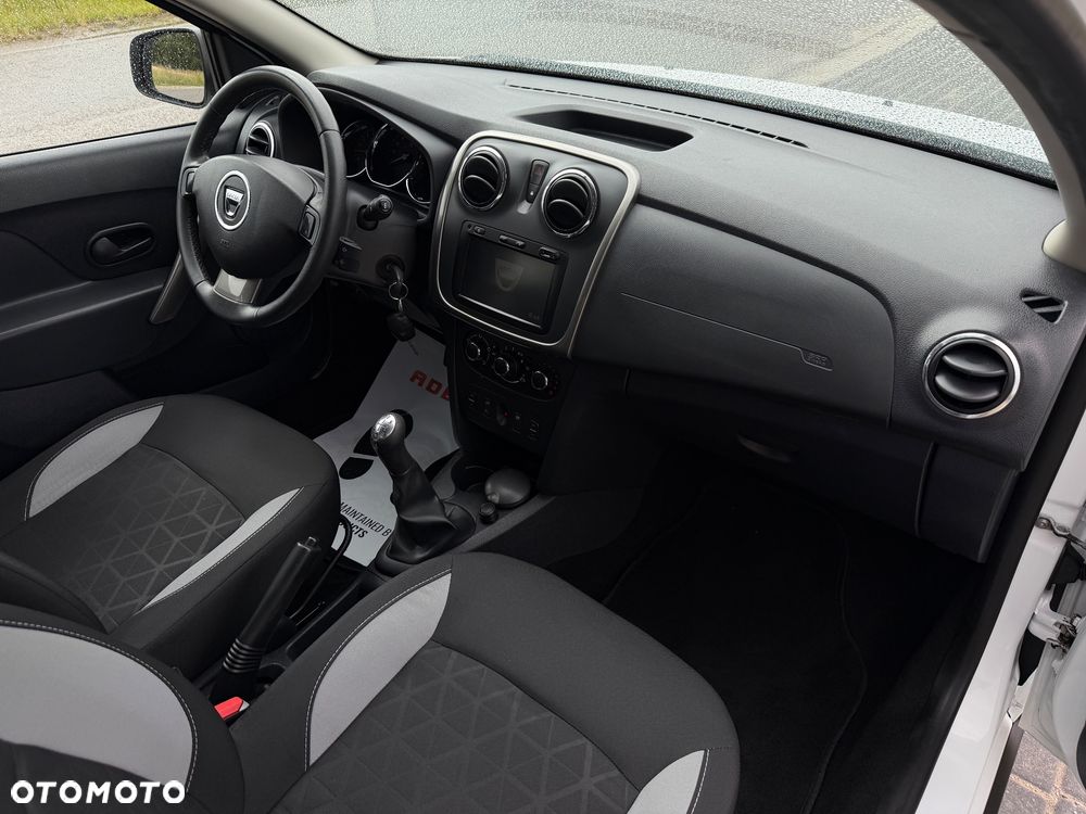 Dacia Sandero Stepway TCe 90 Prestige - 18