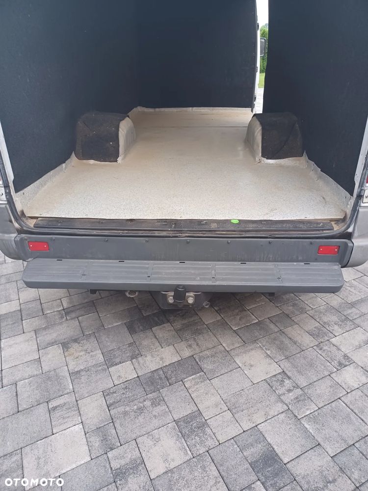 Mercedes-Benz Sprinter 412 - 9
