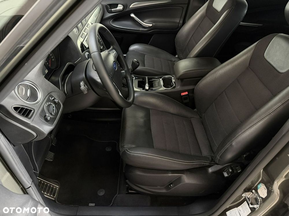 Ford S-Max 2.0 TDCi DPF Titanium X - 17