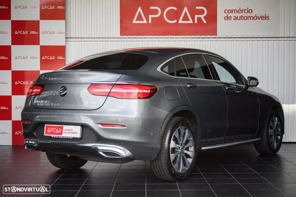Mercedes-Benz GLC 250 d Coupé AMG Line 4-Matic - 4