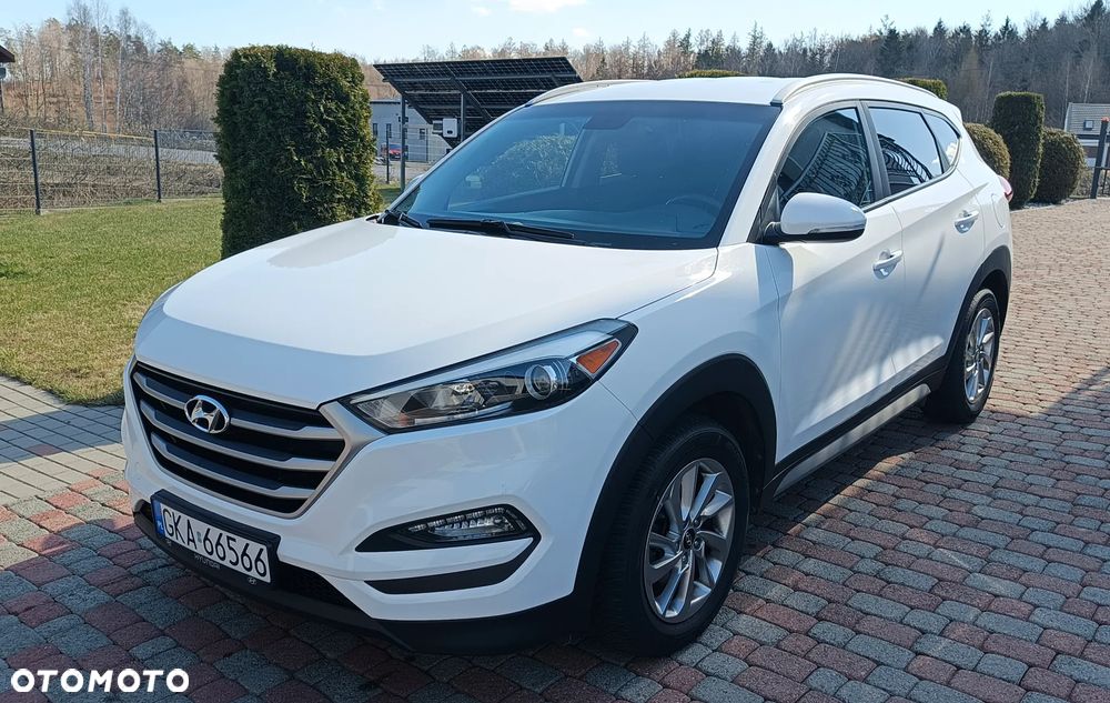 Hyundai Tucson - 1