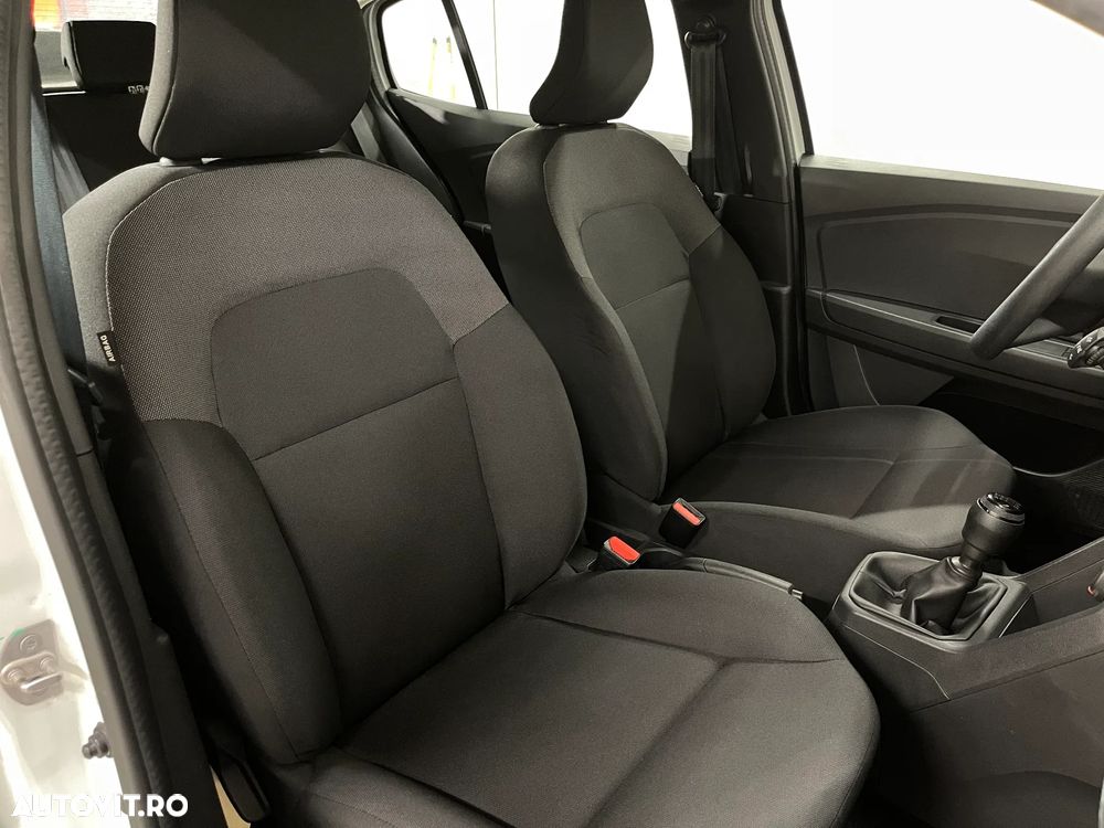 Dacia Logan TCe 90 Essential - 9