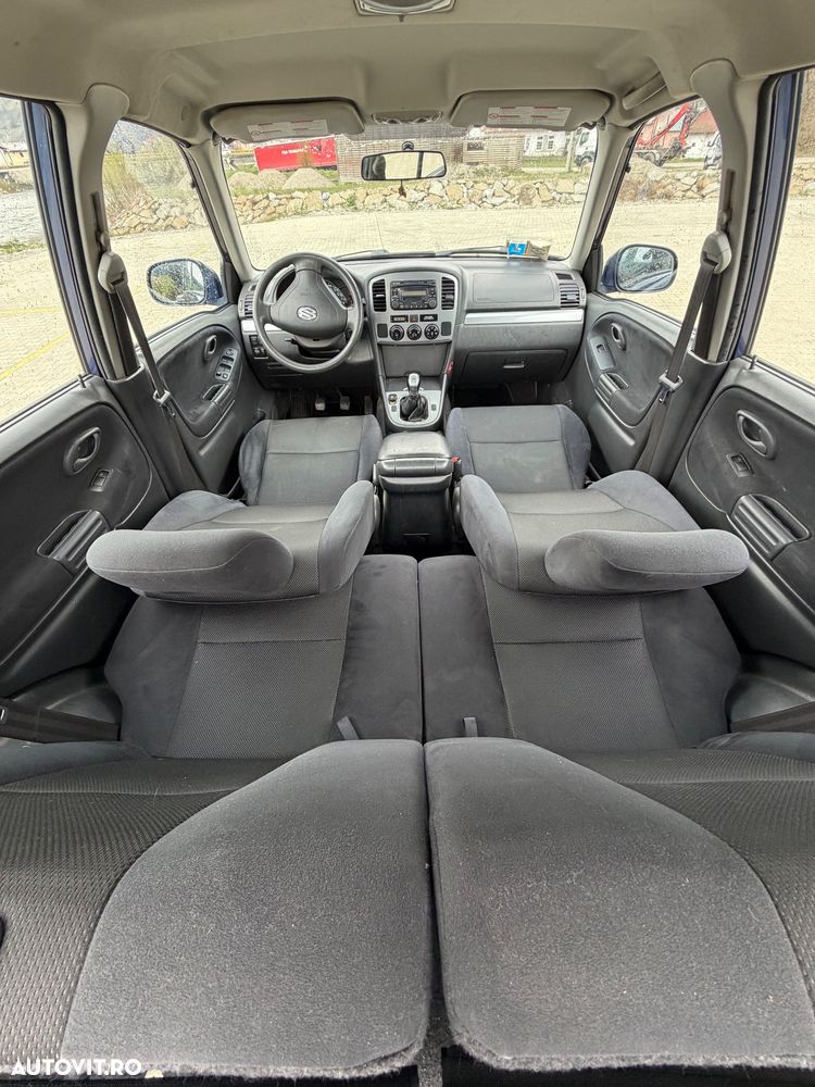 Suzuki Grand Vitara 2.0 Comfort Limited - 10