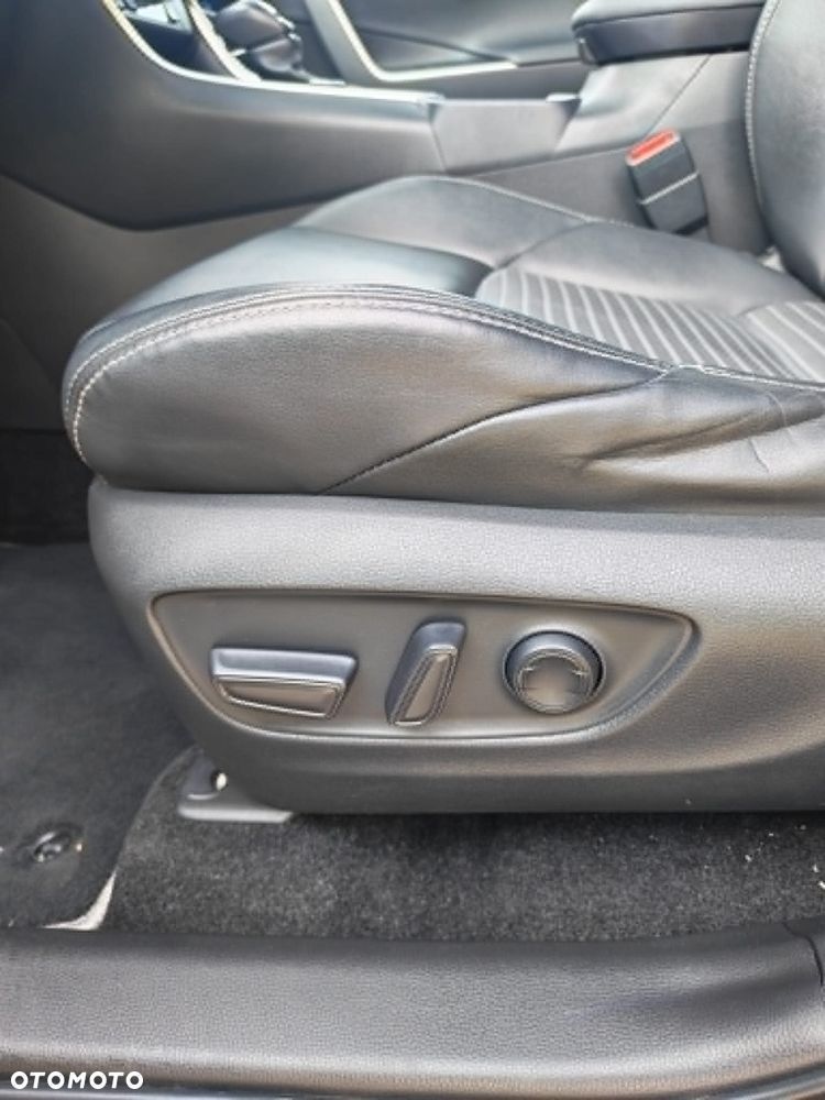 Toyota RAV4 - 21
