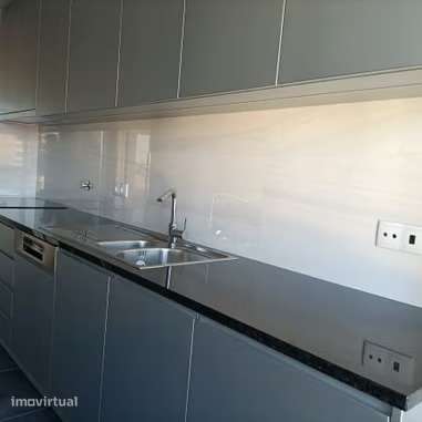 Apartamento T3 Venda em Cedofeita, Santo Ildefonso, Sé, Miragaia, São - Grande imagem: 5/9