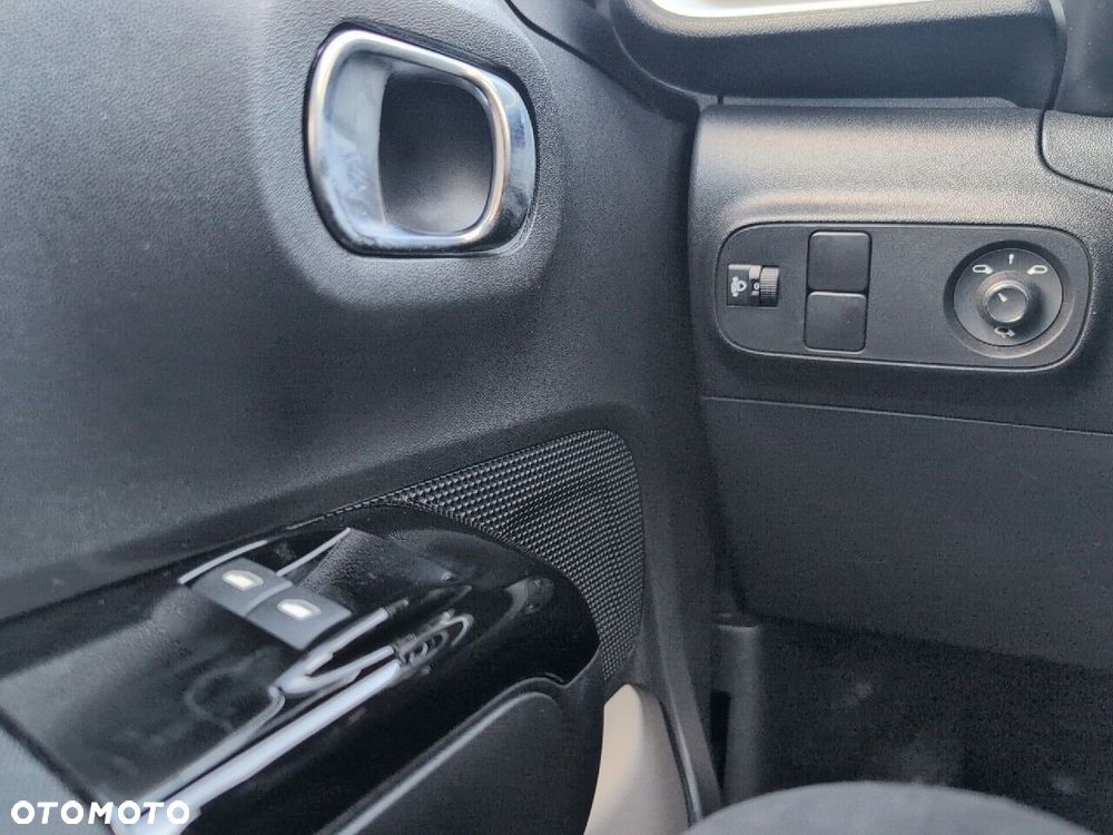 Citroën C3 1.2 PureTech Max EAT6 - 27