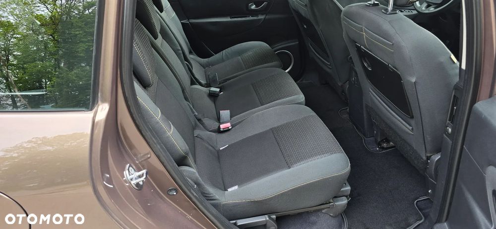 Renault Grand Scenic Gr 1.6 16V Confort Authentique - 11