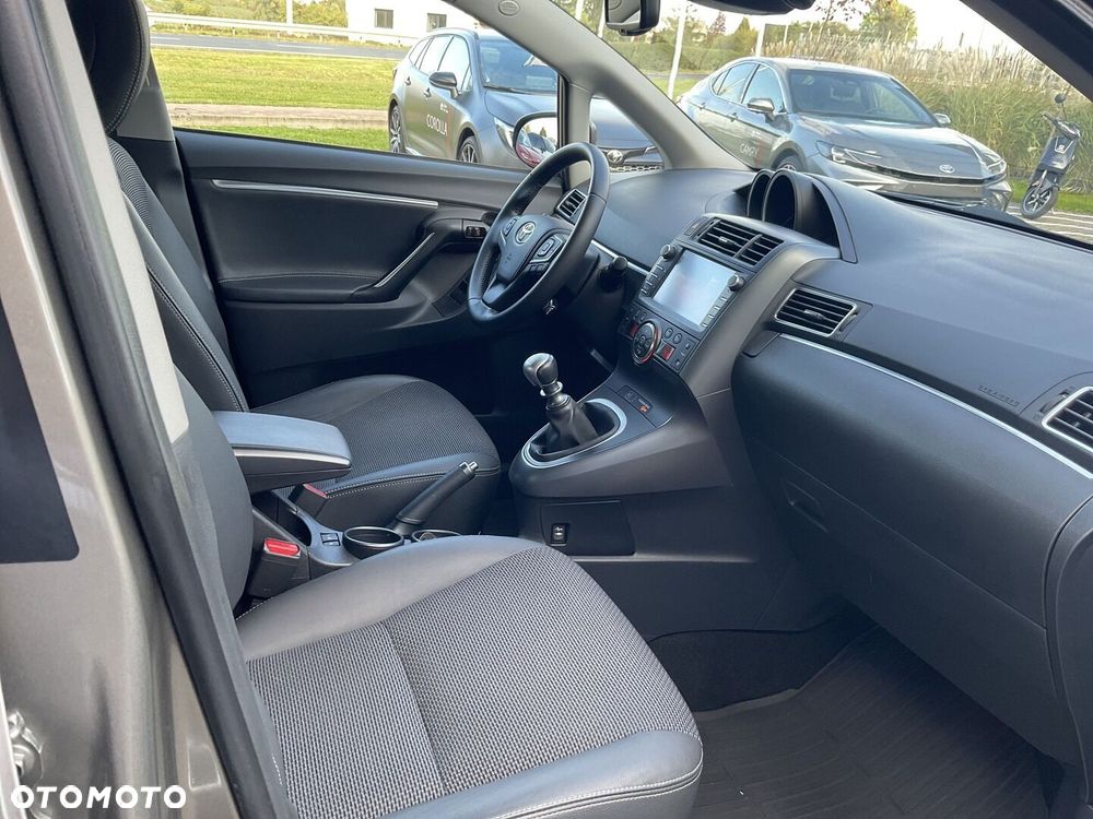 Toyota Verso 1.8 Prestige EU6 - 9