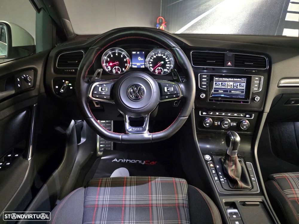 VW Golf 2.0 TSi GTi DSG - 14