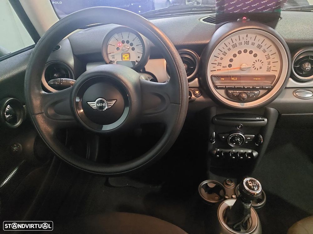 MINI 3 Portas One D Baker Street - 7