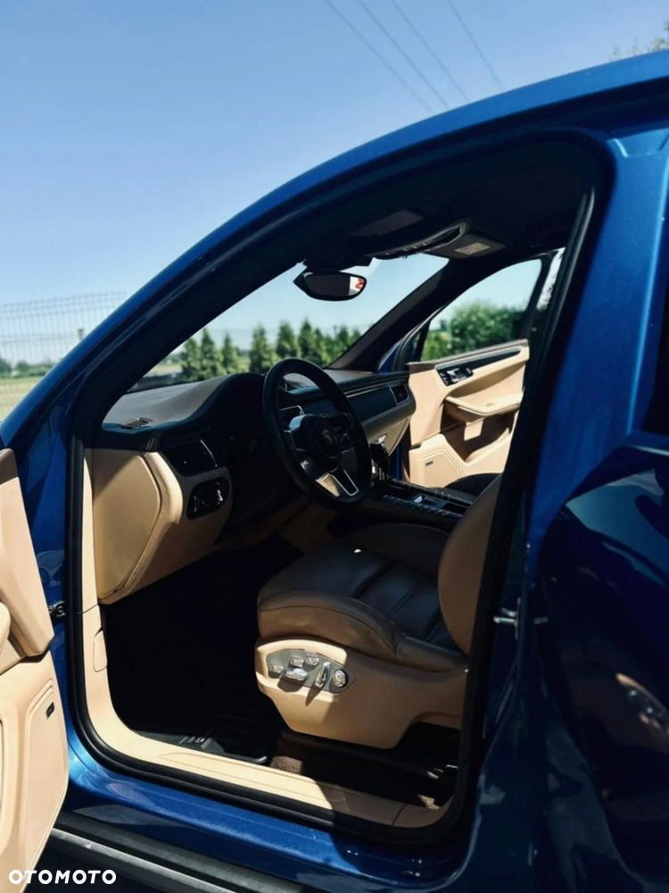 Porsche Macan Standard - 12