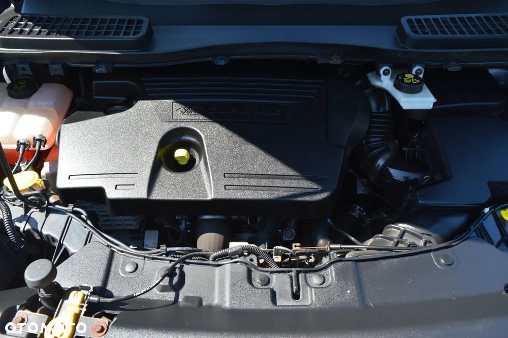 Ford Kuga 2.0 TDCi 2x4 Titanium - 25