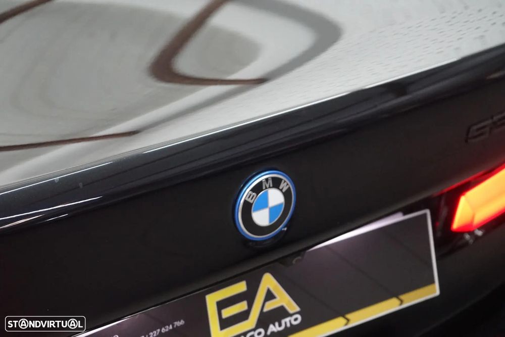 BMW 530 e Pack M - 14