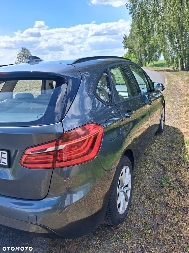 BMW Seria 2 216d - 3