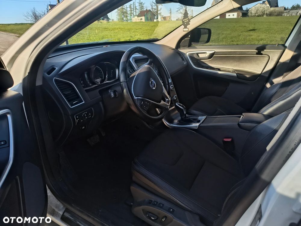 Volvo XC 60 T5 Geartronic Summum - 9