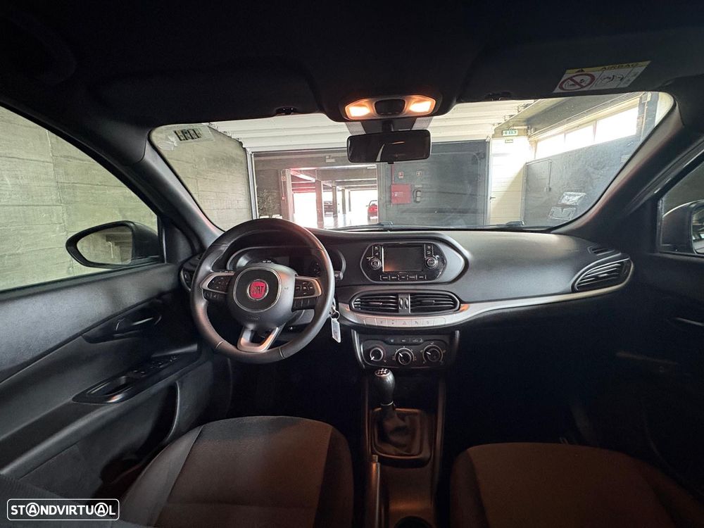 Fiat Tipo Station Wagon 1.3 M-Jet Lounge - 6