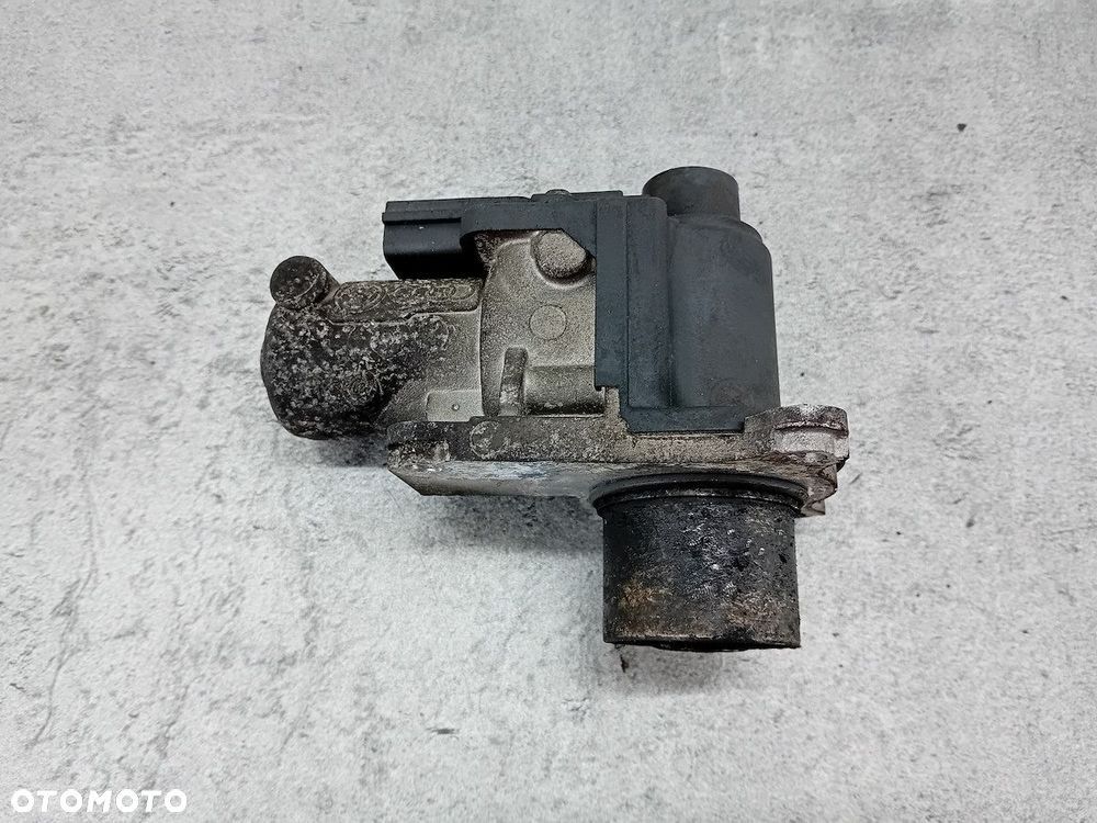 ZAWÓR EGR VW PASSAT B6 03G131502 2.0 TDI - 5