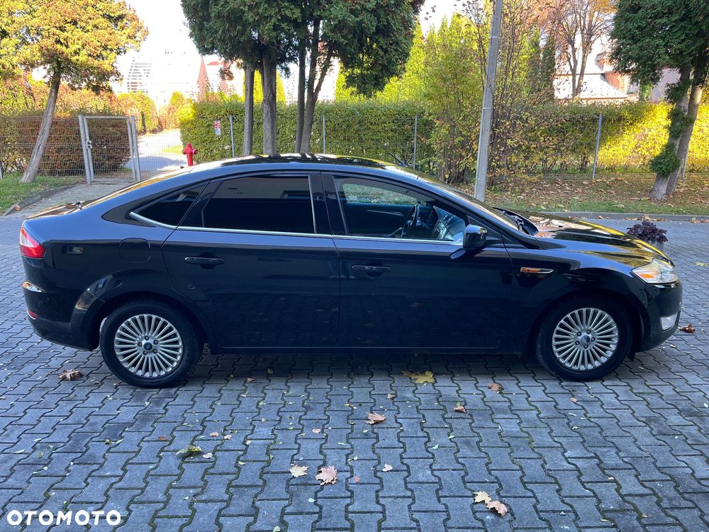 Ford Mondeo 2.0 TDCi Ghia - 14