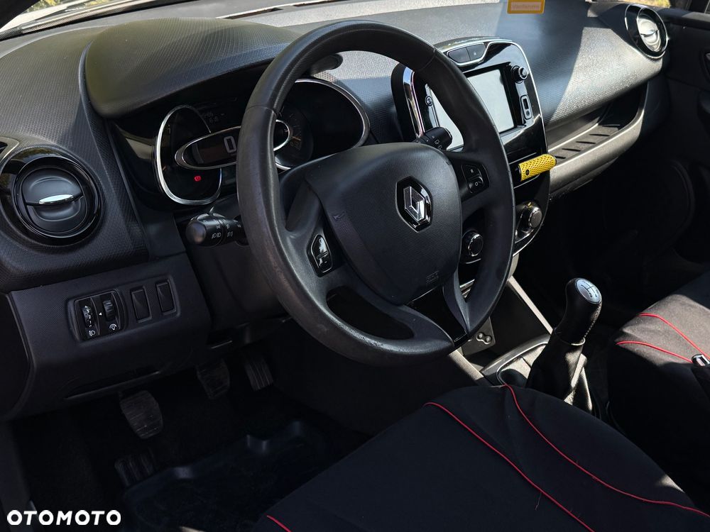 Renault Clio 1.2 16V Life - 22
