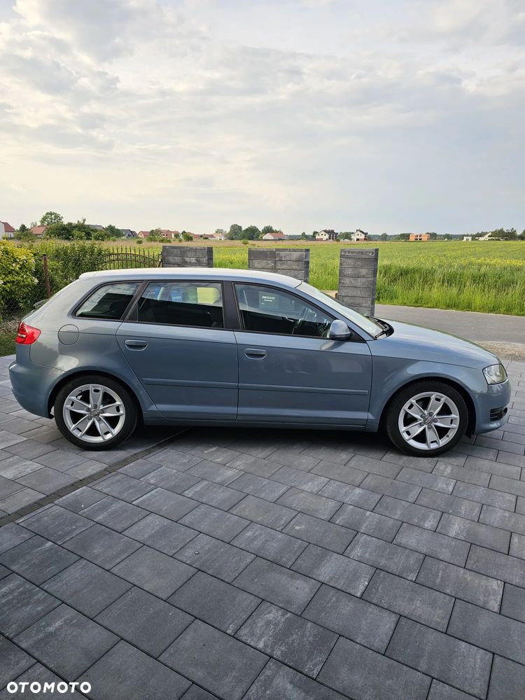 Audi A3 Sportback 2.0 TDI Ambiente - 4