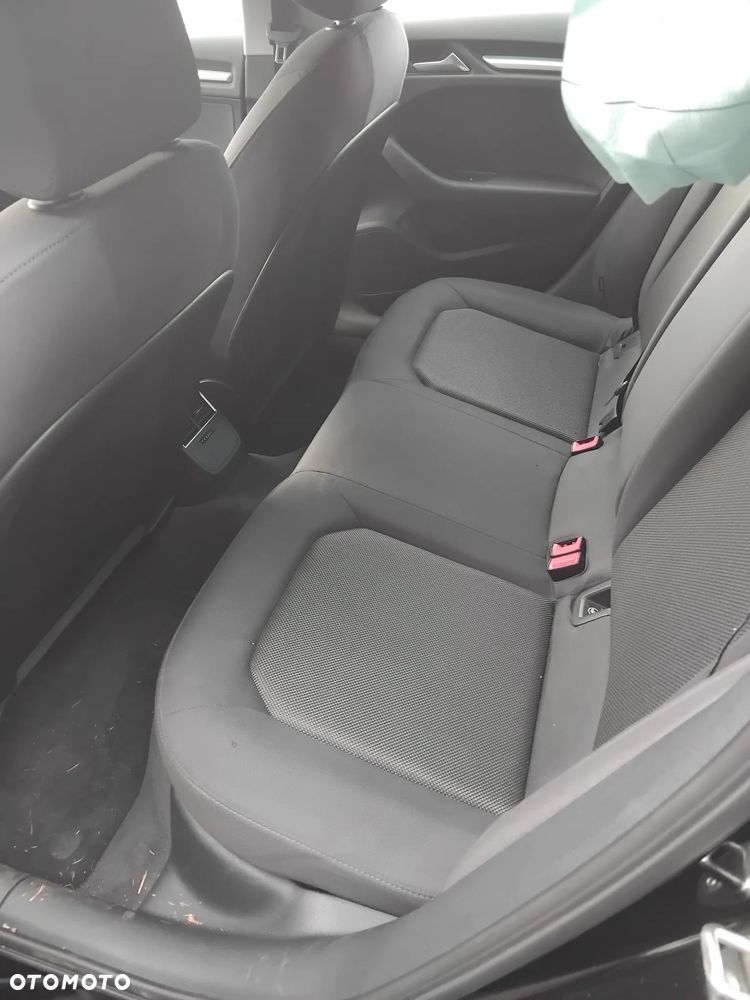 Audi A3 Sportback - 6