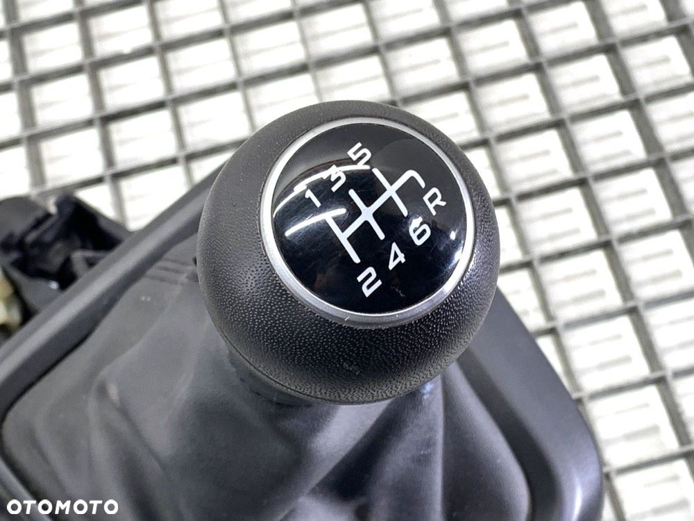 DŹWIGNIA ZMIANY BIEGÓW  FIAT TIPO Kombi (356_) 2016 - 2022 1.4 (356WXA1B) 70 kW [95 KM] benzyna - 2