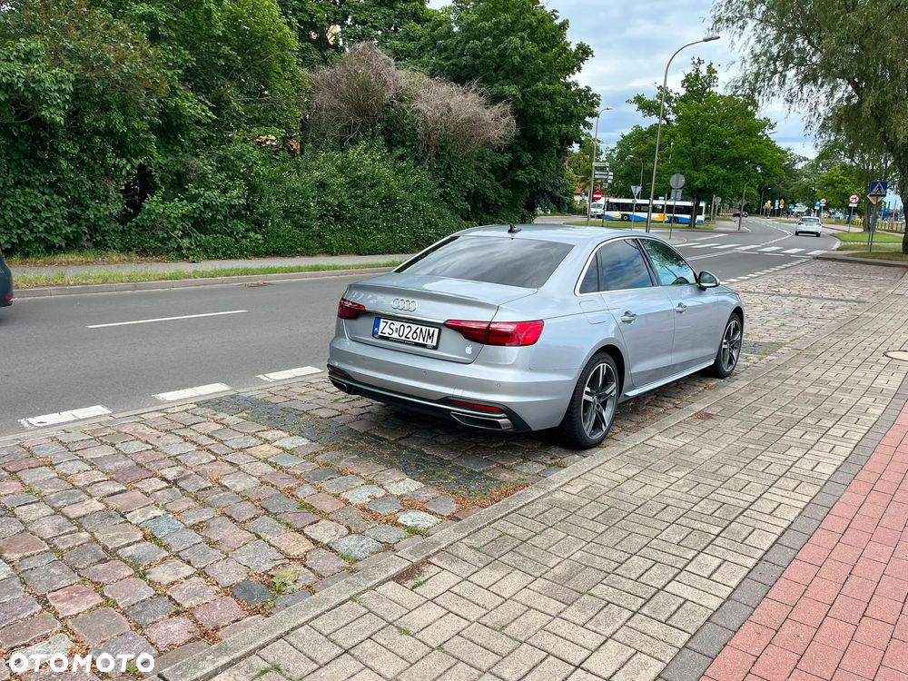 Audi A4 Limousine - 8