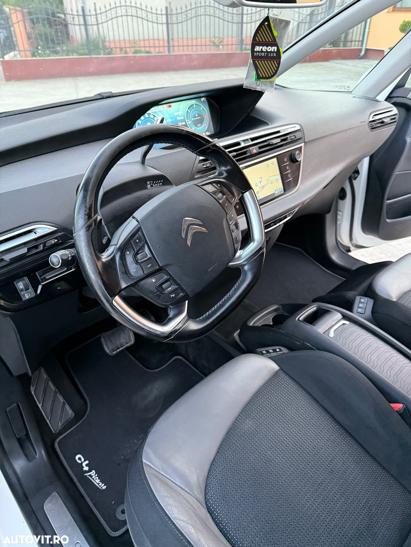 Citroën C4 Grand Picasso e-HDi 115 ETG6 Exclusive - 8
