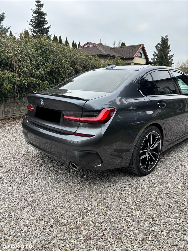 BMW Seria 3 320i - 6