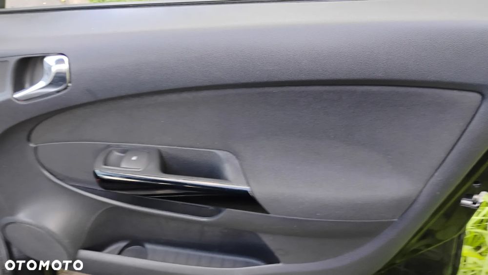 Opel Corsa - 16
