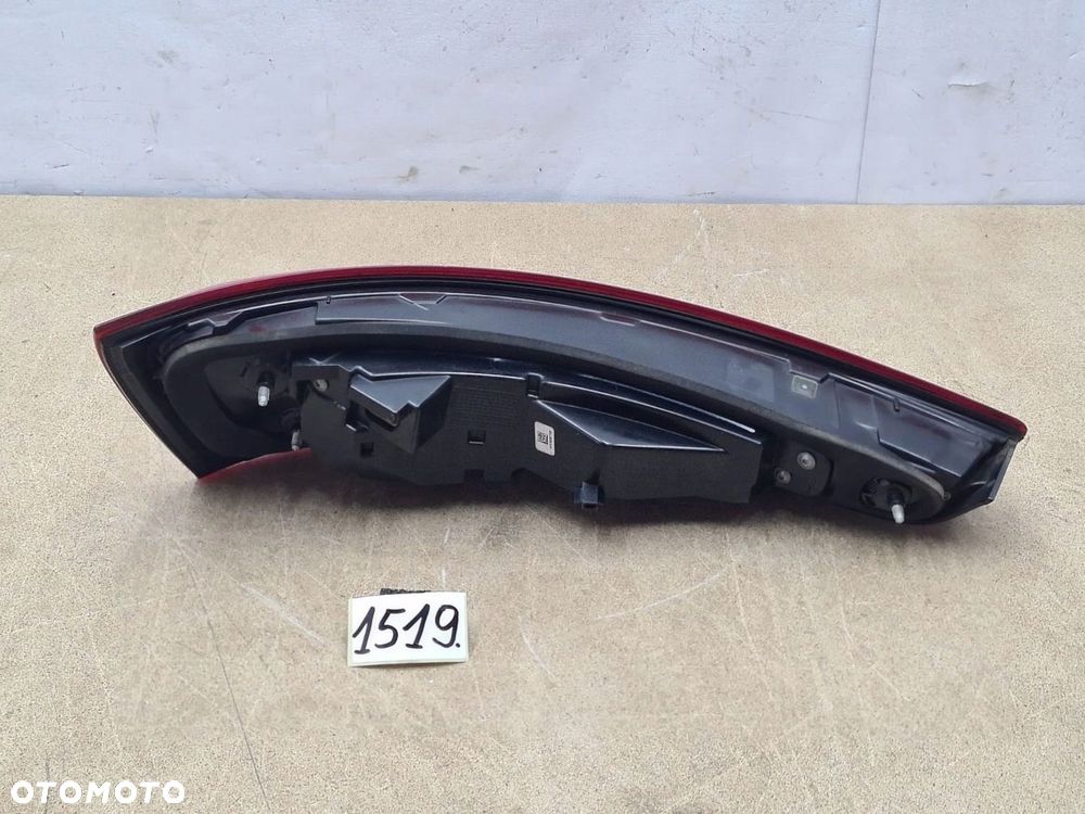 AUDI Q3 8U LIFT LAMPA PRAWA TYLNA TYŁ PRAWY W KLAPĘ TYLNA 8U0945094M - 7