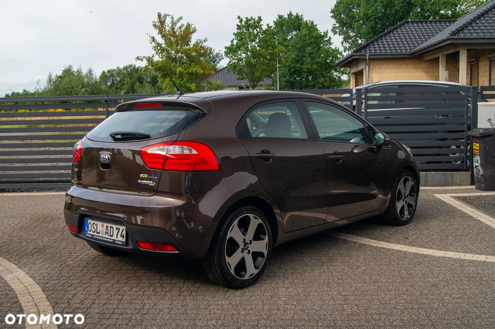Kia Rio 1.4 ISG Dream Team Edition - 13