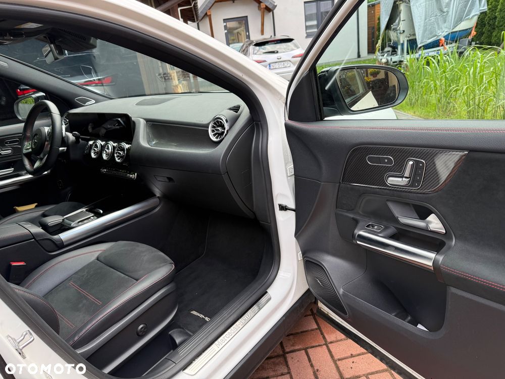 Mercedes-Benz GLA 200 AMG Line - 10