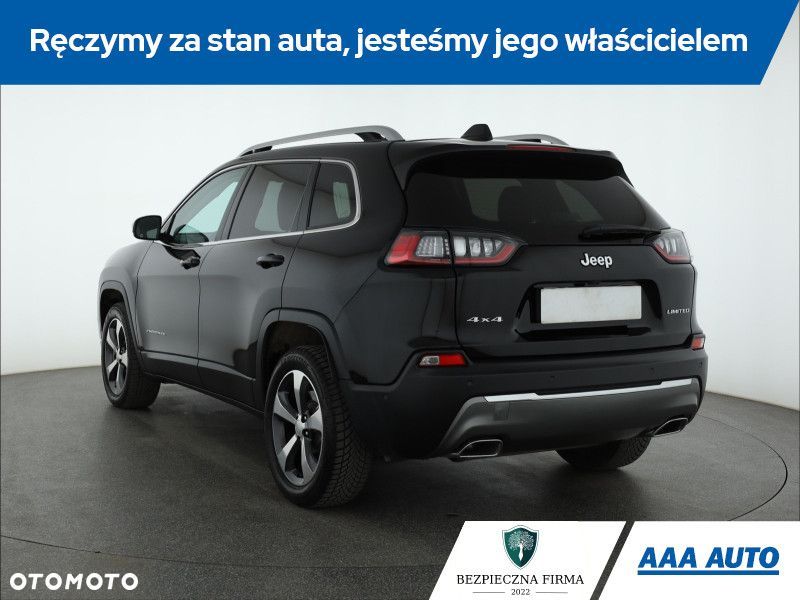 Jeep Cherokee - 5
