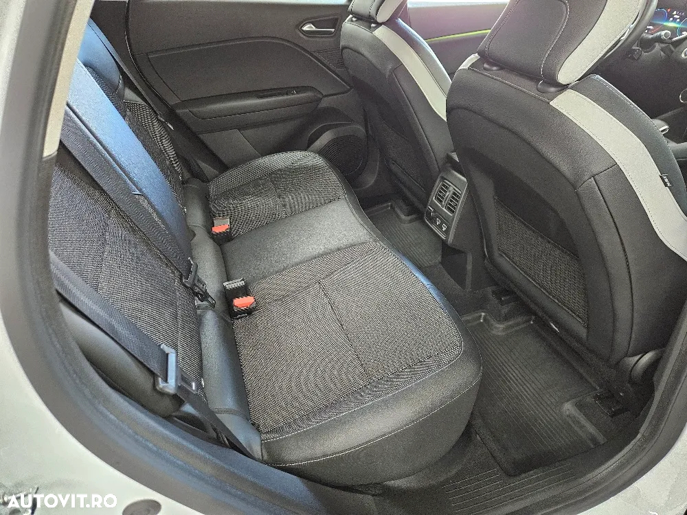 Renault Captur E-Tech Plug-In-Hybrid Intens - 12