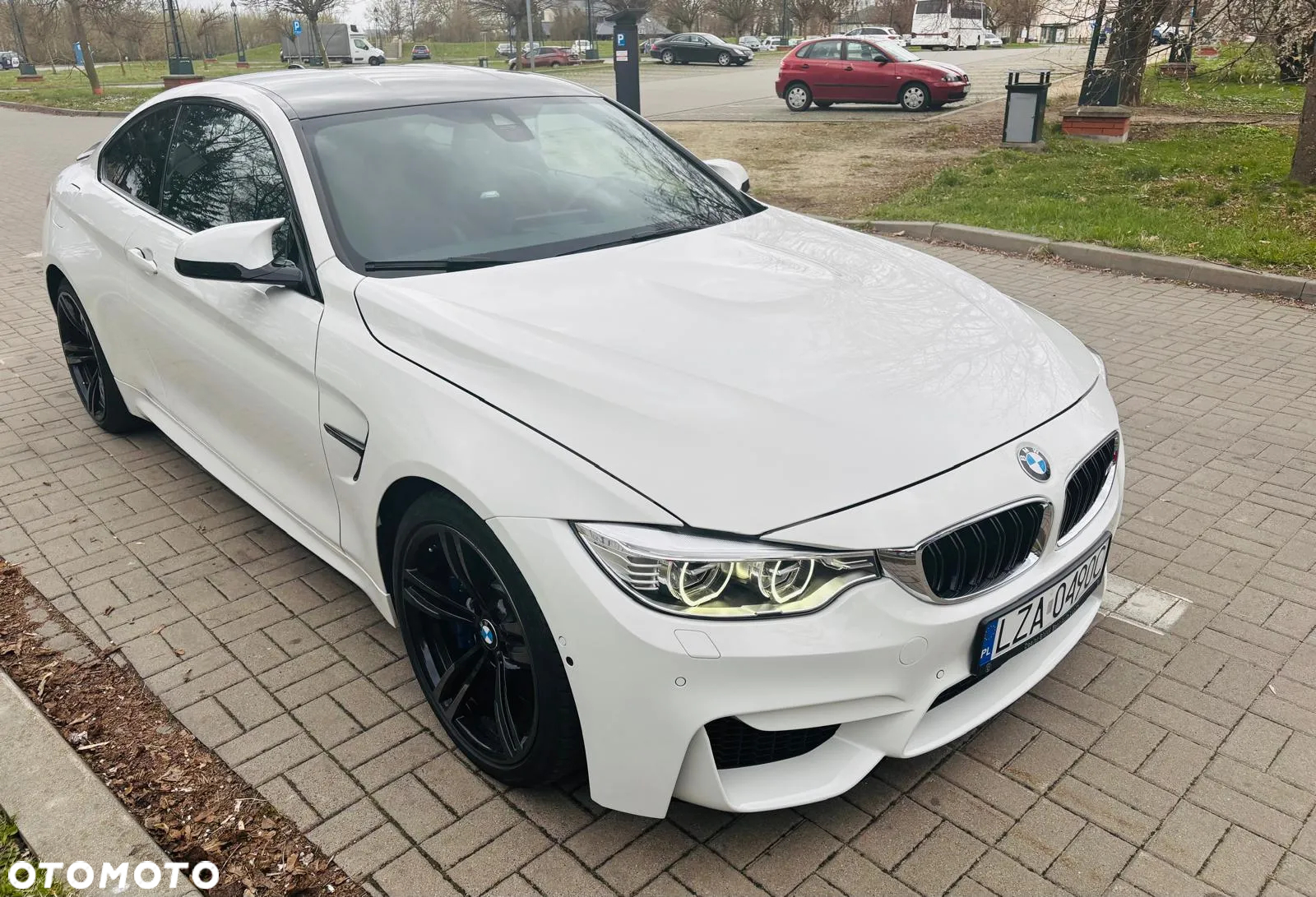BMW M4 Coupe DKG - 6
