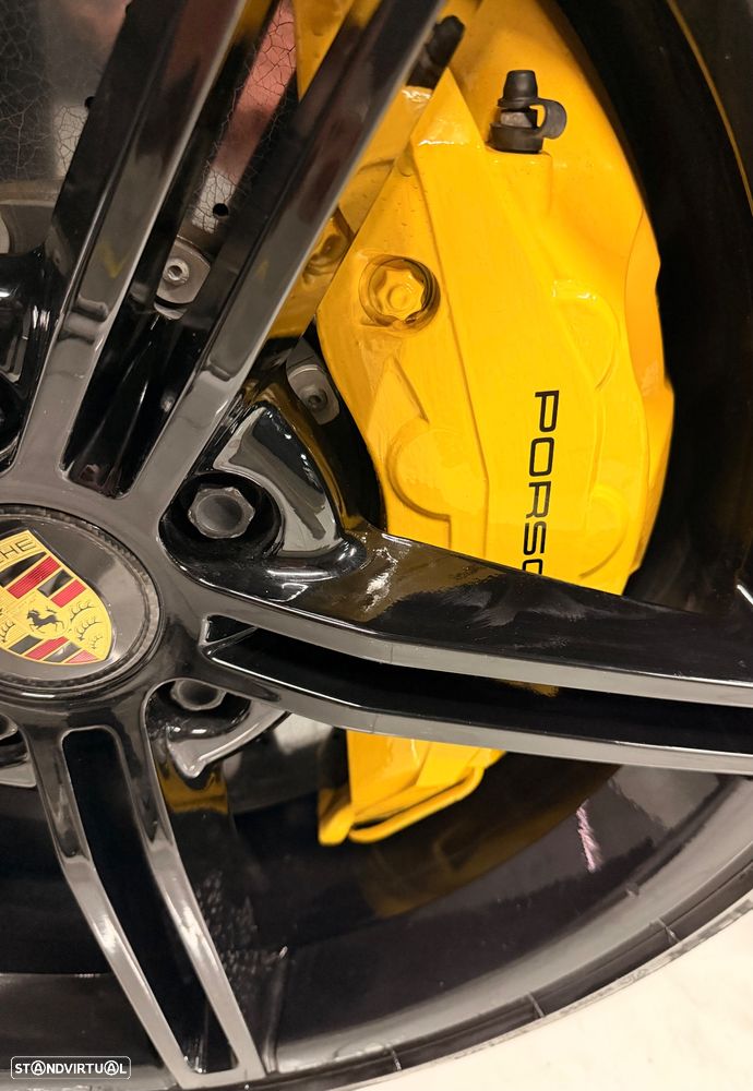 Porsche Taycan Cross Turismo Turbo S - 23