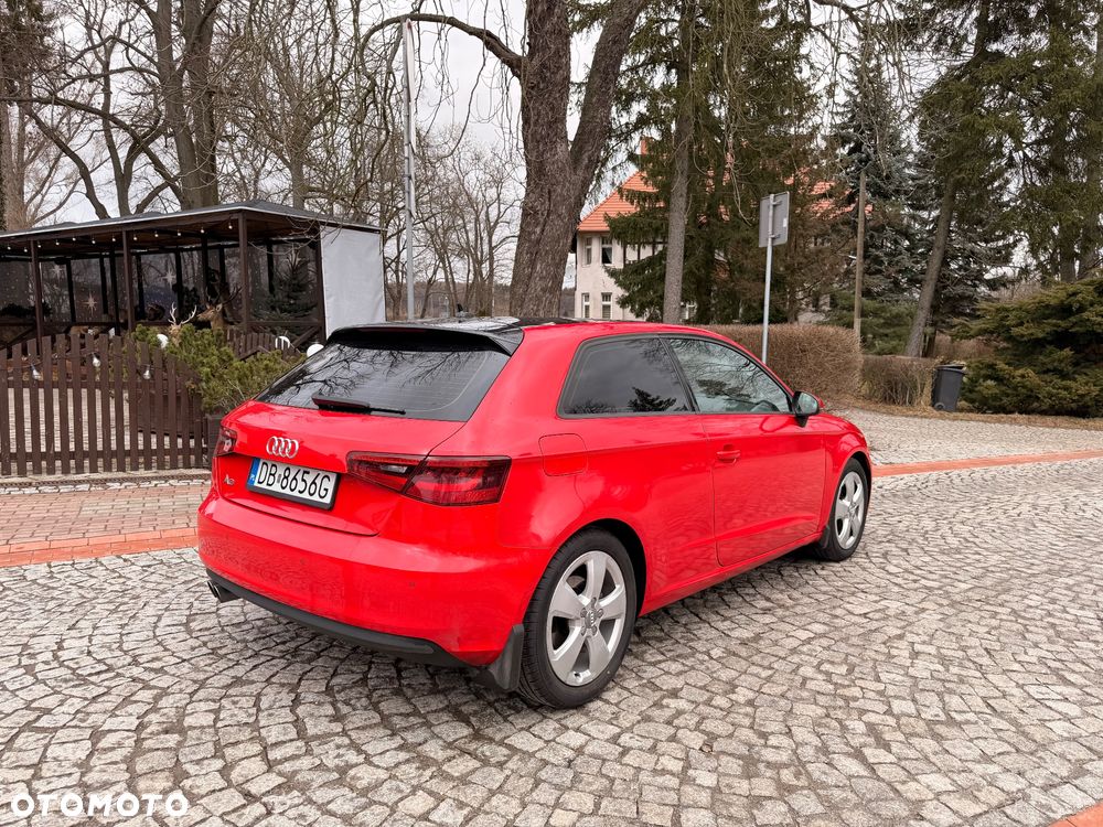 Audi A3 3-drzwiowe 1.8 TFSI Ambiente S tronic - 3