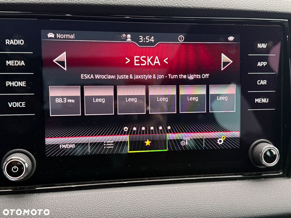 Skoda Karoq 1.5 TSI DSG Sportline - 22