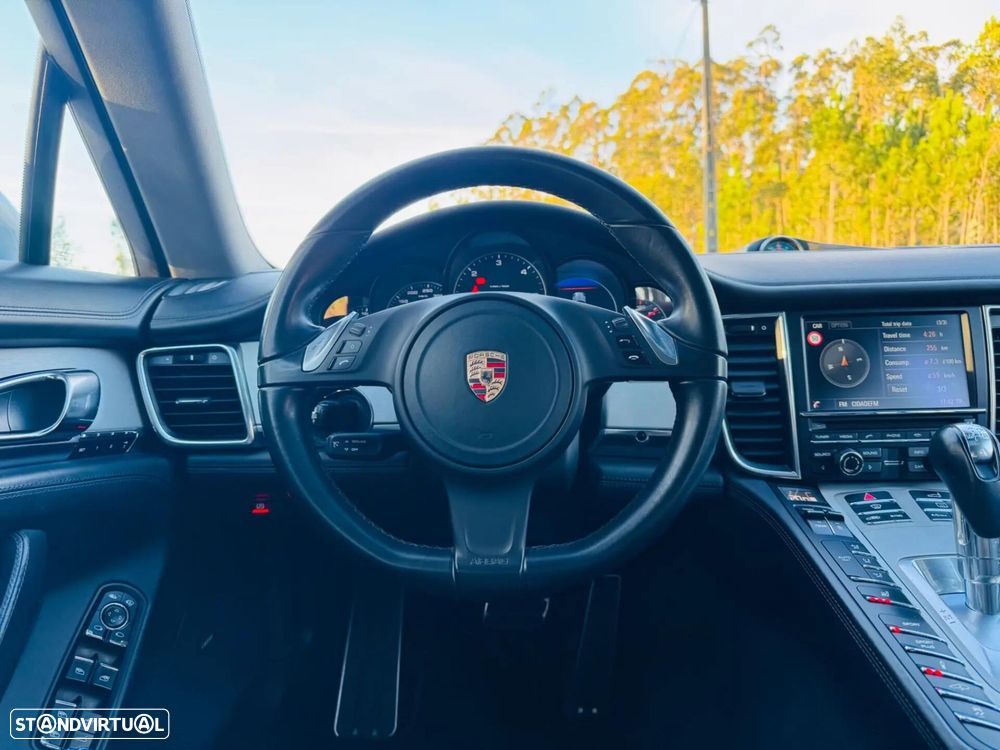 Porsche Panamera Platinum Edition - 35