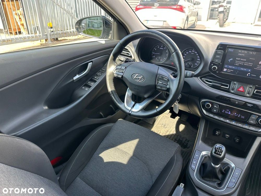 Hyundai i30 1.5 T-GDI 48V Smart - 12