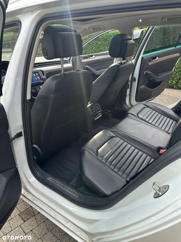 Volkswagen Passat - 7