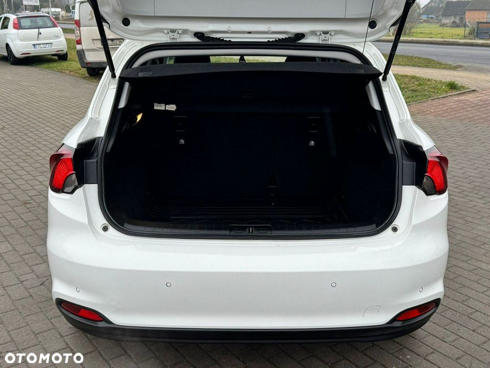 Fiat Tipo 1.4 T-Jet 16v S-Design - 33