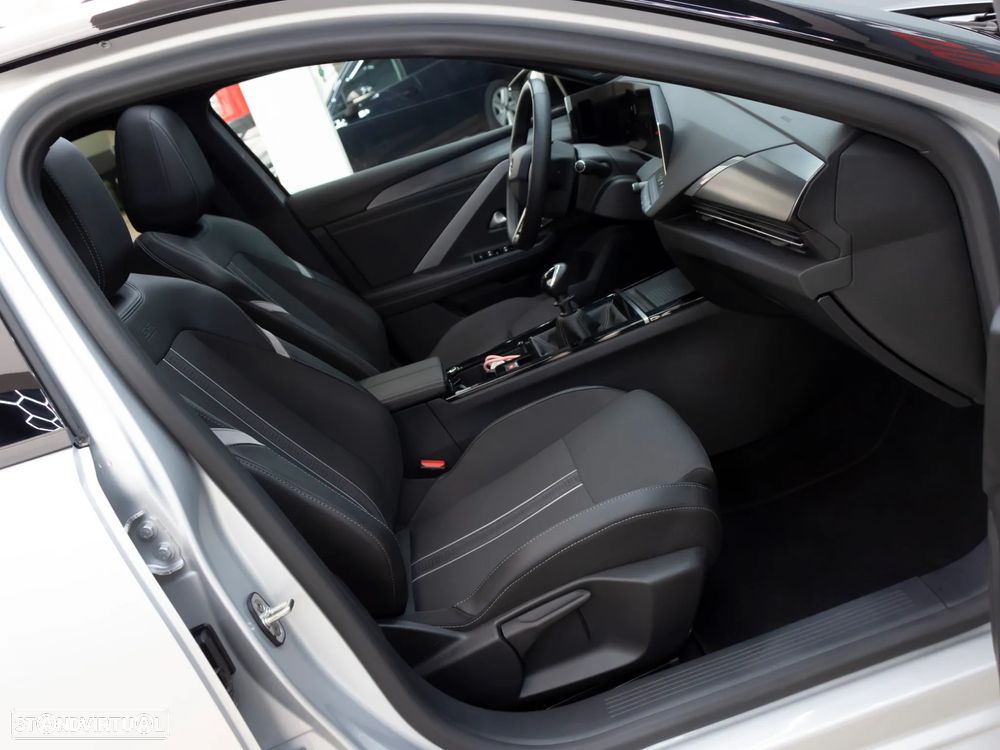 Opel Astra Sports Tourer 1.2 T GS - 14