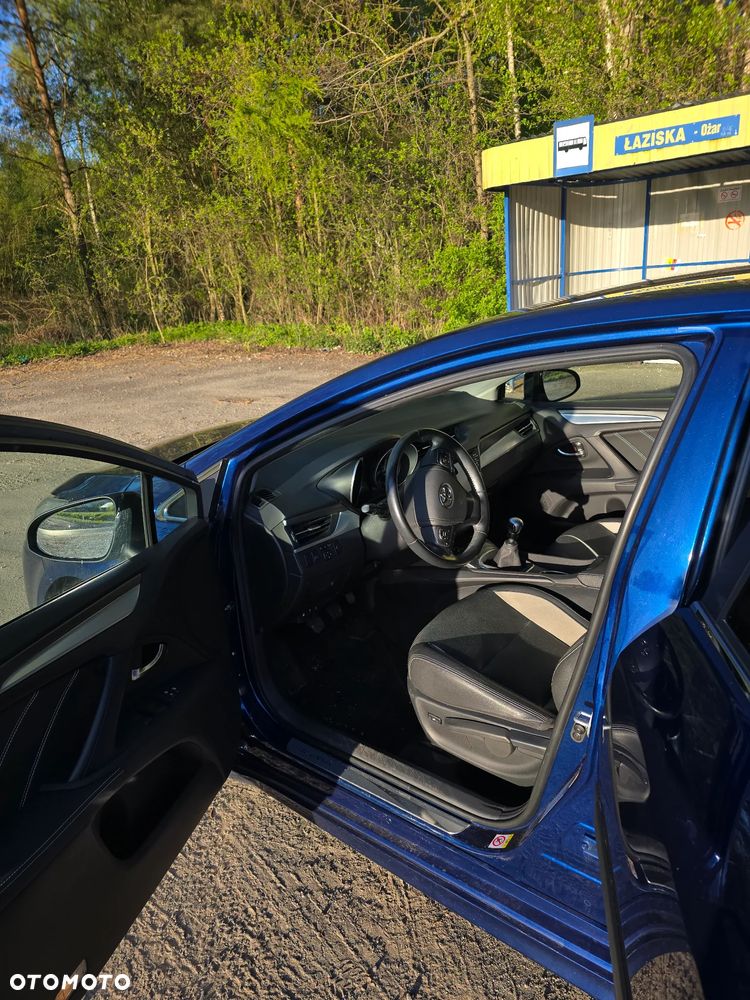 Toyota Avensis 1.8 Premium - 9
