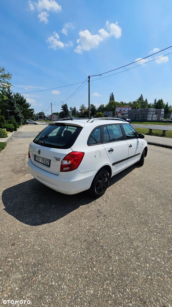 Skoda Fabia 1.2 HTP Ambiente - 3