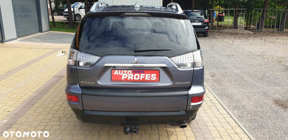 Mitsubishi Outlander - 6