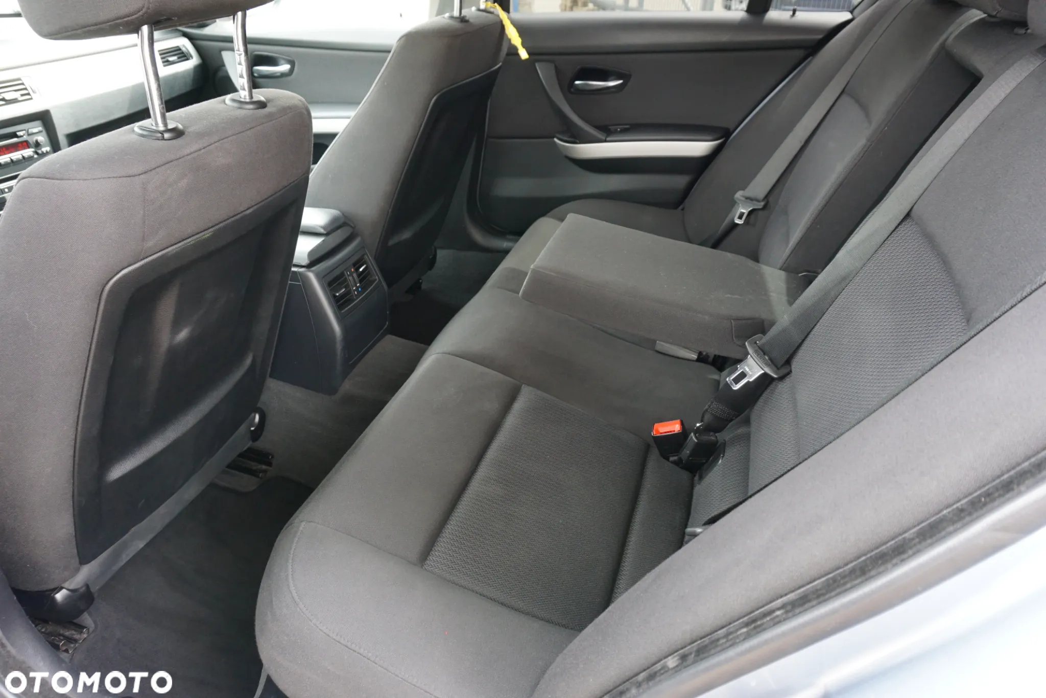 BMW Seria 3 318i - 11