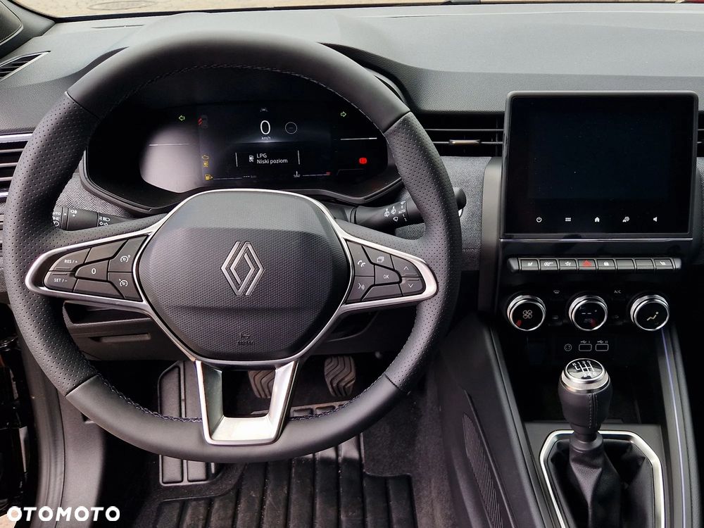 Renault Clio - 7
