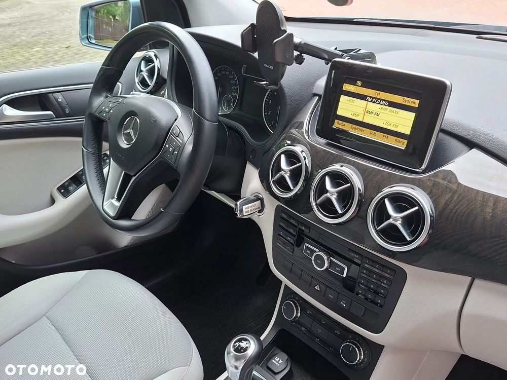 Mercedes-Benz Klasa B 180 Style - 19